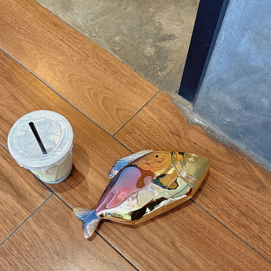 New Acrylic Shell Shape Clutch - Women Bags Golden 评论和价格