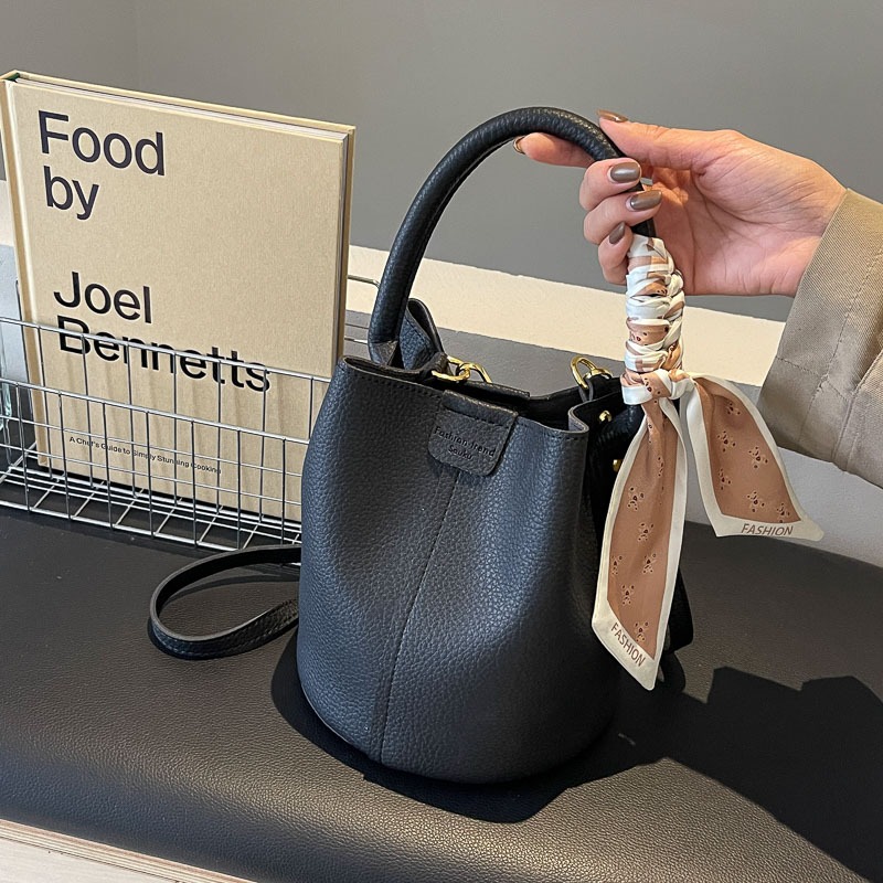 PU Thread Hasp Interior Zipper - Women Bags Discount 评论和价格